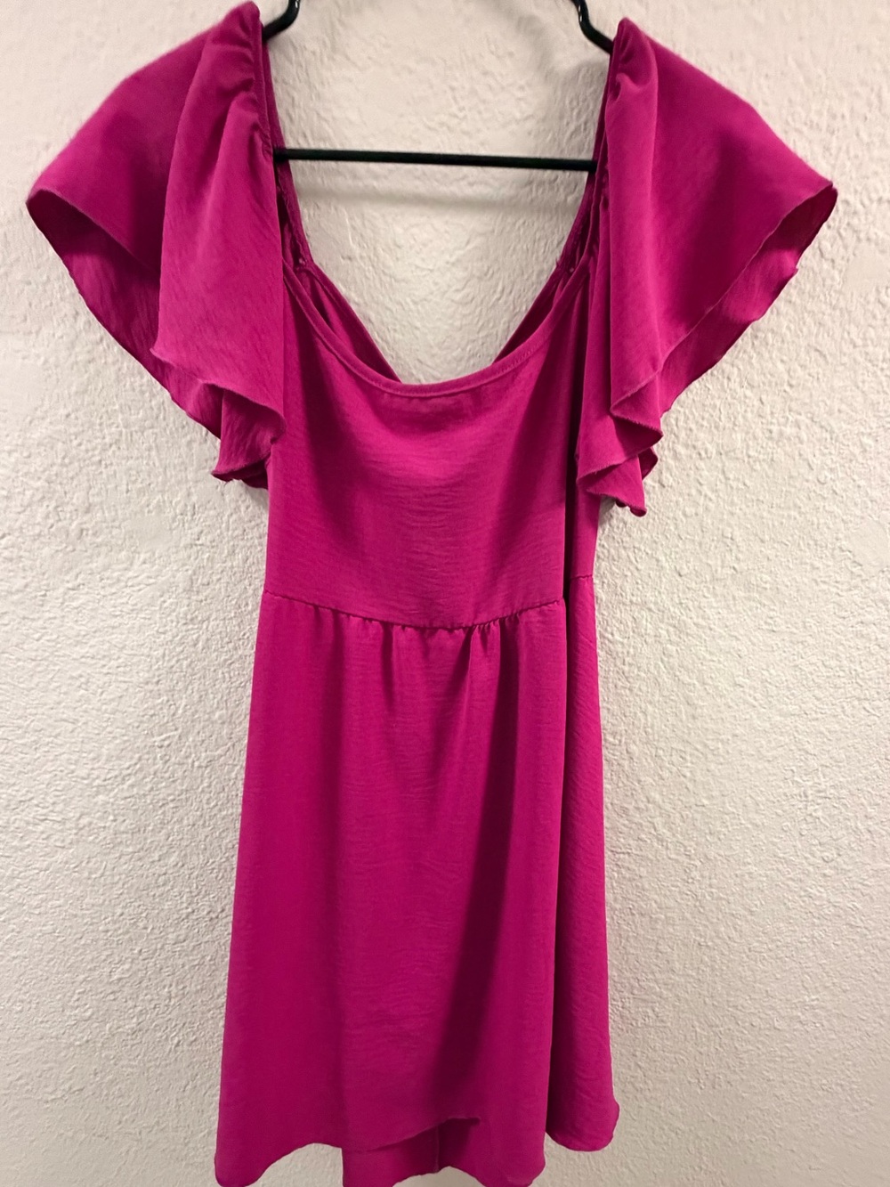 Source Unknown Fuchsia Pink Flutter Sleeve Scoop Mini Dress